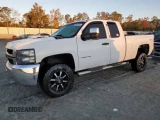 2010 Chevrolet Silverado 2500HD Work Truck z VIN 1GC5KVBG8AZ261221, wystawiony jako Copart lot #76415704 z przebiegiem Nie podano mil oraz Szkoda całkowita • Salvage title. Historia ofert i sprzedaży dostępna na DreamBid. Obrazek 1.