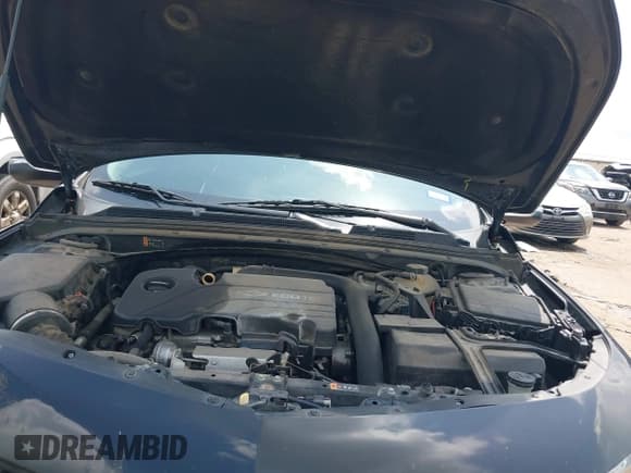 ✅ 2018 Chevrolet Malibu LT • VIN: 1G1ZD5ST3JF104506 • Lot: 42118533. Listed on IAAI with 183,698 mi. Free auction sales archive from the USA and detailed vehicle history report at DreamBid. Image 10.