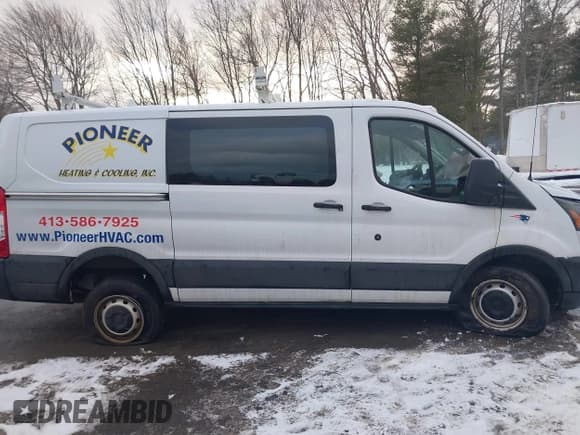 ✅ 2019 Ford Transit • VIN: 1FTYR1YMXKKA90870 • Лот: 41327304. Опубликован ранее на IAAI с пробегом 92 865 миль. Бесплатный доступ к архиву аукционных продаж из США и подробный отчёт об истории автомобиля на DreamBid. Изображение 13.