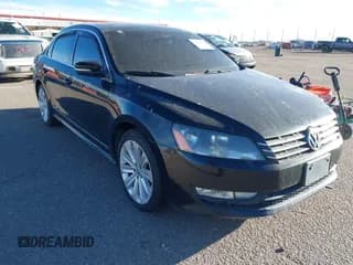 ✅ 2013 Volkswagen Passat SE • VIN: 1VWBN7A39DC059089 • Лот: 43841100. Опубликован ранее на IAAI с пробегом 148 551 миль. Бесплатный доступ к архиву аукционных продаж из США и подробный отчёт об истории автомобиля на DreamBid. Изображение 1.