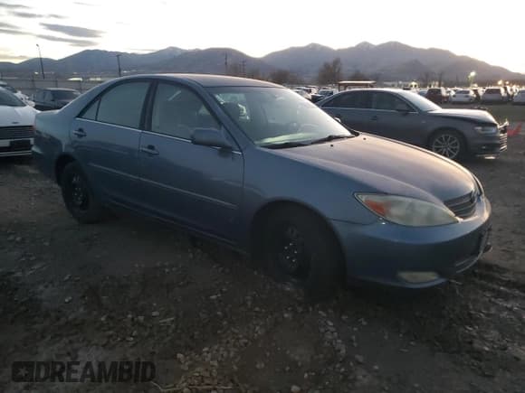 ✅ 2004 Toyota Camry LE • VIN: 4T1BE32K64U894736 • Lot: 93141345. Wystawiony na Copart z przebiegiem 214 198 mil. Bezpłatny archiwum sprzedaży aukcyjnych z USA i szczegółowy raport historii pojazdu na DreamBid. Zdjęcie 4.