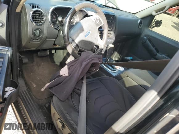 ✅ 2010 Ford Explorer XLT • VIN: 1FMEU7DEXAUA48717 • Лот: 92866275. Опубликован ранее на Copart с пробегом 161 985 миль. Бесплатный доступ к архиву аукционных продаж из США и подробный отчёт об истории автомобиля на DreamBid. Изображение 8.