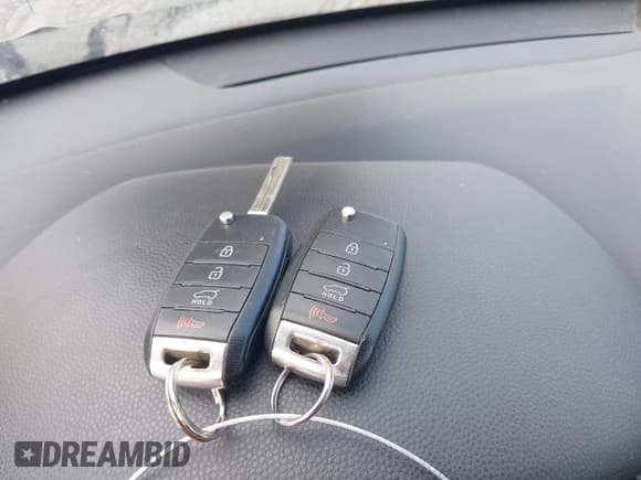 ✅ 2016 Kia Soul • VIN: KNDJN2A26G7273916 • Lot: 43688592. Wystawiony na IAAI z przebiegiem 99 064 mil. Bezpłatny archiwum sprzedaży aukcyjnych z USA i szczegółowy raport historii pojazdu na DreamBid. Zdjęcie 11.