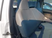 ✅ 2005 Ford F-250 XL • VIN: 1FTNF20565ED28139 • Lot: 43013280. Wystawiony na IAAI z przebiegiem 344 644 mil. Bezpłatny archiwum sprzedaży aukcyjnych z USA i szczegółowy raport historii pojazdu na DreamBid. Zdjęcie 8.