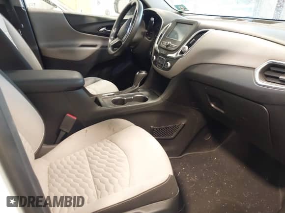 ✅ 2018 Chevrolet Equinox LS • VIN: 3GNAXHEV1JL288366 • Lot: 43399261. Wystawiony na IAAI z przebiegiem 114 640 mil mil. Skorzystaj z bezpłatnego archiwum sprzedaży aukcyjnych z USA i zobacz szczegółowy raport historii pojazdu na DreamBid. Zdjęcie 5.