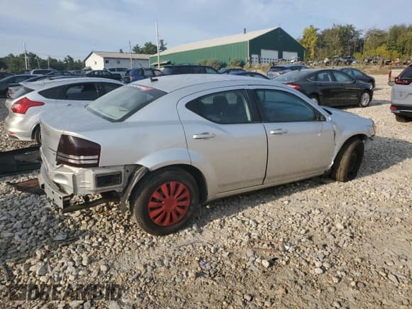 ✅ 2010 Dodge Avenger SXT • VIN: 1B3CC4FB2AN178891 • Лот: 71795094. Опубликован ранее на Copart с пробегом Не указан. Бесплатный доступ к архиву аукционных продаж из США и подробный отчёт об истории автомобиля на DreamBid. Изображение 3.