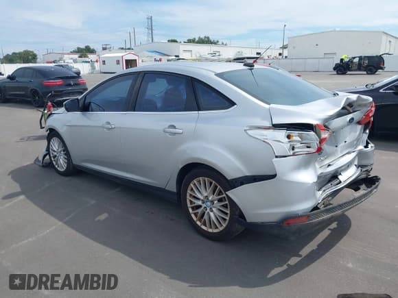 ✅ 2012 Ford Focus SEL • VIN: 1FAHP3H29CL214001 • Лот: 43191920. Опубликован ранее на IAAI с пробегом 153 600 миль. Бесплатный доступ к архиву аукционных продаж из США и подробный отчёт об истории автомобиля на DreamBid. Изображение 3.