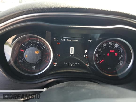 ✅ 2018 Dodge Challenger T/A • VIN: 2C3CDZBT1JH154960 • Lot: 61590364. Wystawiony na Copart z przebiegiem 48 425 mil. Bezpłatny archiwum sprzedaży aukcyjnych z USA i szczegółowy raport historii pojazdu na DreamBid. Zdjęcie 9.