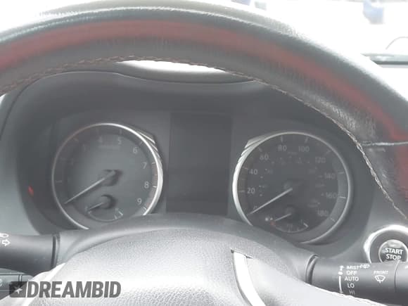 ✅ 2019 Infiniti Q50 Luxe • VIN: JN1EV7AR1KM553798 • Lot: 43673507. Listed on IAAI with 105,444 mi. Free auction sales archive from the USA and detailed vehicle history report at DreamBid. Image 7.