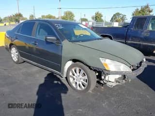 2006 Honda Accord LX с VIN 1HGCM56416A131192, выставлен на аукционе IAAI как лот 43493514 с пробегом 256 479 миль миль и . История ставок и продаж доступна на DreamBid. Изображение 1.