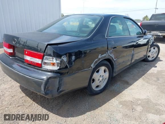 ✅ 2000 Lexus ES 300 • VIN: JT8BF28G6Y5089719 • Лот: 42121727. Опубликован ранее на IAAI с пробегом 113 338 миль. Бесплатный доступ к архиву аукционных продаж из США и подробный отчёт об истории автомобиля на DreamBid. Изображение 4.