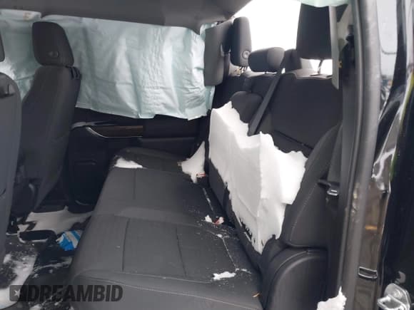 ✅ 2022 Chevrolet Silverado 1500 LT Trail Boss • VIN: 1GCPYFEDXNZ233067 • Lot: 41618201. Wystawiony na IAAI z przebiegiem 75 673 mil. Bezpłatny archiwum sprzedaży aukcyjnych z USA i szczegółowy raport historii pojazdu na DreamBid. Zdjęcie 8.