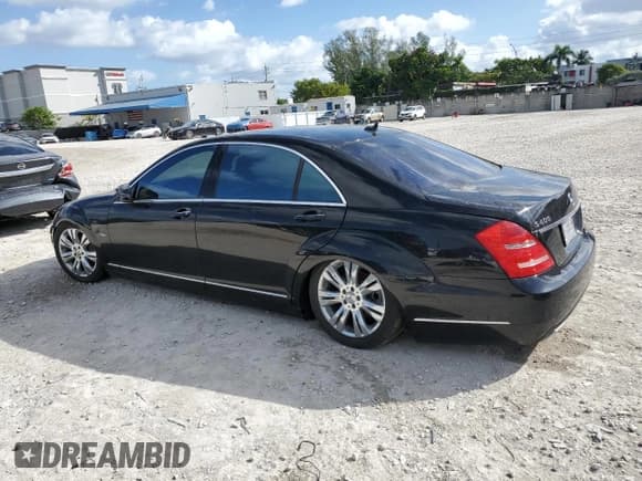 ✅ 2010 Mercedes-Benz S 400 • VIN: WDDNG9FB0AA309077 • Lot: 86806855. Listed on Copart with 114,671 mi. Free auction sales archive from the USA and detailed vehicle history report at DreamBid. Image 2.