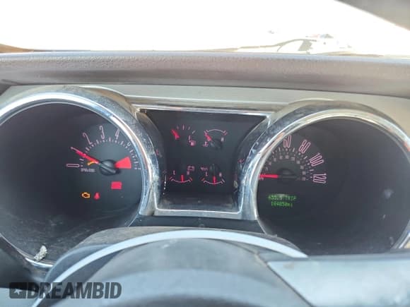 ✅ 2007 Ford Mustang Deluxe • VIN: 1ZVFT80N975277638 • Lot: 90874105. Listed on Copart with 184,050 mi. Free auction sales archive from the USA and detailed vehicle history report at DreamBid. Image 9.