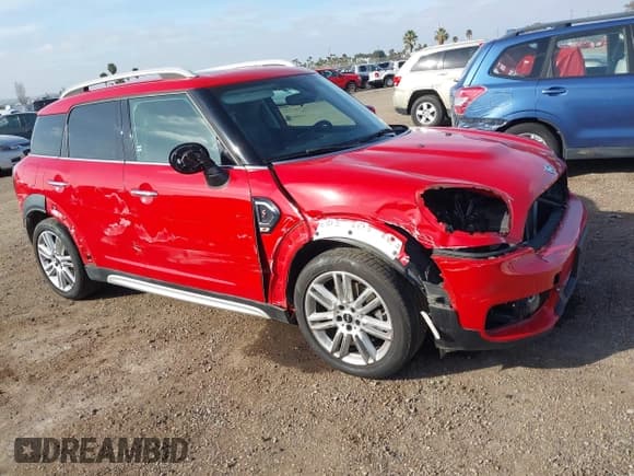 ✅ 2020 MINI Countryman Cooper S • VIN: WMZYW7C09L3L84725 • Lot: 41599883. Wystawiony na IAAI z przebiegiem 72 814 mil. Bezpłatny archiwum sprzedaży aukcyjnych z USA i szczegółowy raport historii pojazdu na DreamBid. Zdjęcie 6.