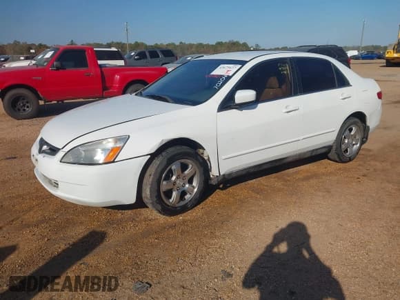 ✅ 2005 Honda Accord LX • VIN: 3HGCM56485G702046 • Lot: 43675637. Listed on IAAI with 249,745 mi. Free auction sales archive from the USA and detailed vehicle history report at DreamBid. Image 2.