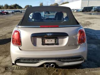✅ 2024 MINI Convertible Cooper S • VIN: WMW43DL01R3R80570 • Lot: 79773694. Listed on Copart with 21,612 mi. Free auction sales archive from the USA and detailed vehicle history report at DreamBid. Image 6.