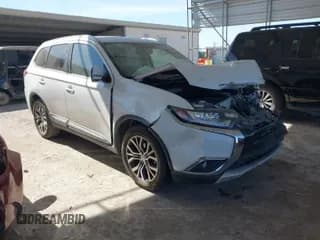 ✅ 2018 Mitsubishi Outlander SE • VIN: JA4AD3A39JZ054455 • Lot: 41815462. Listed on IAAI with 70,785 mi. Free auction sales archive from the USA and detailed vehicle history report at DreamBid. Image 1.