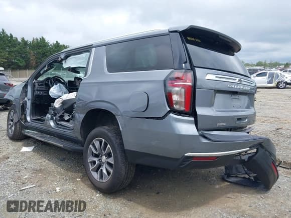 ✅ 2022 Chevrolet Suburban LT • VIN: 1GNSKCKT0NR296269 • Lot: 42190603. Listed on IAAI with 61,874 mi. Free auction sales archive from the USA and detailed vehicle history report at DreamBid. Image 3.