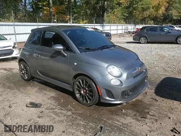 ✅ 2012 FIAT 500 Abarth • VIN: 3C3CFFFH0CT379086 • Lot: 90333805. Wystawiony na Copart z przebiegiem 173 256 mil. Bezpłatny archiwum sprzedaży aukcyjnych z USA i szczegółowy raport historii pojazdu na DreamBid. Zdjęcie 13.