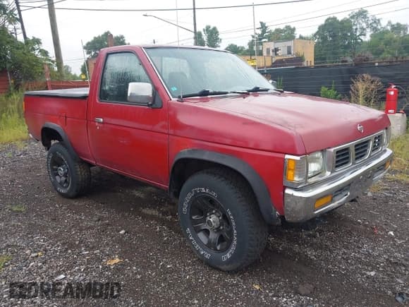 ✅ 1996 Nissan Frontier XE • VIN: 1N6SD11Y3TC386968 • Lot: 42960489. Wystawiony na IAAI z przebiegiem 90 846 mil. Bezpłatny archiwum sprzedaży aukcyjnych z USA i szczegółowy raport historii pojazdu na DreamBid. Zdjęcie 1.