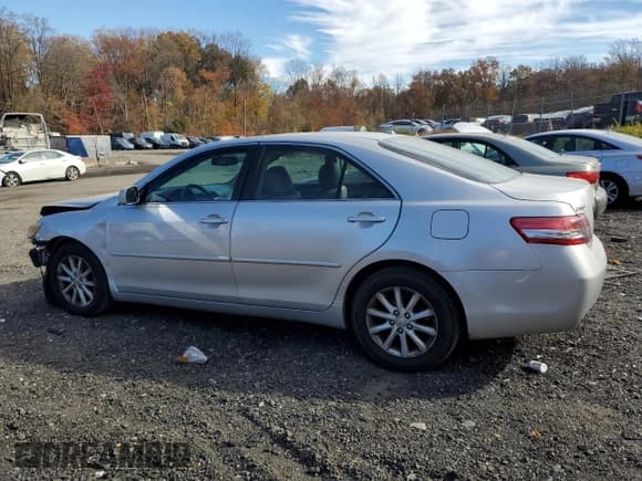 ✅ 2010 Toyota Camry XLE • VIN: 4T1BF3EK8AU006623 • Lot: 90913635. Listed on Copart with 296,136 mi. Free auction sales archive from the USA and detailed vehicle history report at DreamBid. Image 2.