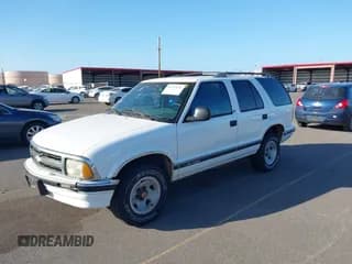 ✅ 1997 Chevrolet Blazer • VIN: 1GNCS13W2VK235015 • Lot: 41552691. Wystawiony na IAAI z przebiegiem 110 834 mil. Bezpłatny archiwum sprzedaży aukcyjnych z USA i szczegółowy raport historii pojazdu na DreamBid. Zdjęcie 2.