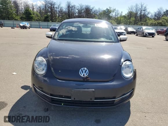 ✅ 2012 Volkswagen Beetle Turbo • VIN: 3VWVA7AT3CM602412 • Лот: 64637965. Опубликован ранее на Copart с пробегом 68 435 миль. Бесплатный доступ к архиву аукционных продаж из США и подробный отчёт об истории автомобиля на DreamBid. Изображение 5.