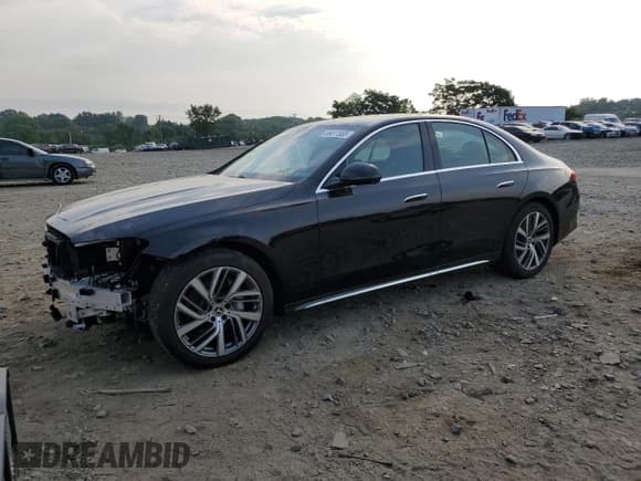✅ 2024 Mercedes-Benz E 350 • VIN: W1KLF4HB0RA039354 • Lot: 58417685. Wystawiony na Copart z przebiegiem 12 539 mil. Bezpłatny archiwum sprzedaży aukcyjnych z USA i szczegółowy raport historii pojazdu na DreamBid. Zdjęcie 1.