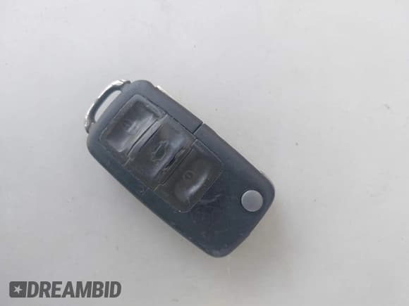 ✅ 2004 Volkswagen Passat GLS • VIN: WVWPD63B64E315686 • Lot: 43327771. Listed on IAAI with 125,828 mi. Free auction sales archive from the USA and detailed vehicle history report at DreamBid. Image 11.