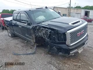 ✅ 2017 GMC Sierra 2500HD Denali • VIN: 1GT12UEY1HF108821 • Лот: 42445998. Опубликован ранее на IAAI с пробегом 97 342 миль. Бесплатный доступ к архиву аукционных продаж из США и подробный отчёт об истории автомобиля на DreamBid. Изображение 1.