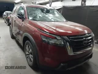 ✅ 2023 Nissan Pathfinder SL • VIN: 5N1DR3CA1PC203710 • Lot: 42272397. Wystawiony na IAAI z przebiegiem Nie podano. Bezpłatny archiwum sprzedaży aukcyjnych z USA i szczegółowy raport historii pojazdu na DreamBid. Zdjęcie 1.