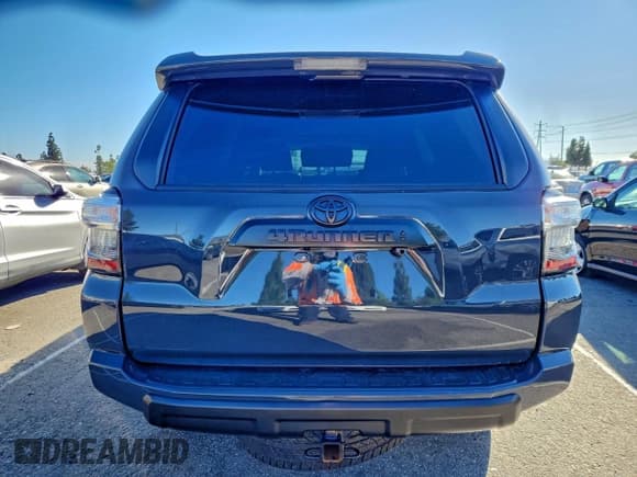 ✅ 2024 Toyota 4Runner TRD Off Road Premium • VIN: JTERU5JR8R6260805 • Lot: 94669385. Listed on Copart with 10,975 mi. Free auction sales archive from the USA and detailed vehicle history report at DreamBid. Image 6.