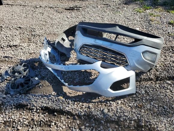 ✅ 2017 Chevrolet Equinox LT • VIN: 2GNFLFE34H6271063 • Лот: 85180265. Опубликован ранее на Copart с пробегом 89 477 миль. Бесплатный доступ к архиву аукционных продаж из США и подробный отчёт об истории автомобиля на DreamBid. Изображение 13.