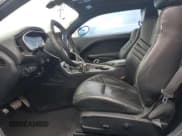 ✅ 2015 Dodge Challenger SRT 392 • VIN: 2C3CDZDJ5FH782295 • Lot: 91179775. Wystawiony na Copart z przebiegiem 24 945 mil. Bezpłatny archiwum sprzedaży aukcyjnych z USA i szczegółowy raport historii pojazdu na DreamBid. Zdjęcie 7.