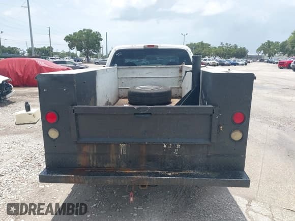 ✅ 2001 Ford F-250 XL • VIN: 3FTNX20L71MA26777 • Lot: 42712362. Listed on IAAI with 318,429 mi. Free auction sales archive from the USA and detailed vehicle history report at DreamBid. Image 16.