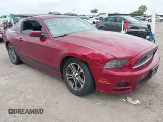 2014 Ford Mustang V6 с VIN 1ZVBP8AM9E5204551, выставлен на аукционе IAAI как лот 43074303 с пробегом Не указан миль и . История ставок и продаж доступна на DreamBid. Изображение 1.