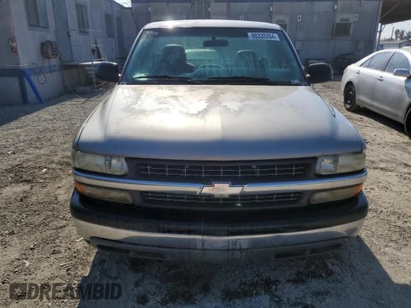 ✅ 2001 Chevrolet Silverado 1500 • VIN: 1GCEC14W51Z175830 • Лот: 80335264. Опубликован ранее на Copart с пробегом 204 449 миль. Бесплатный доступ к архиву аукционных продаж из США и подробный отчёт об истории автомобиля на DreamBid. Изображение 5.