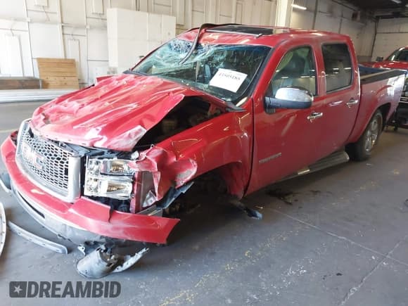 ✅ 2011 GMC Sierra 1500 SLT • VIN: 3GTP2WE33BG390640 • Лот: 43505185. Опубликован ранее на IAAI с пробегом 191 240 миль. Бесплатный доступ к архиву аукционных продаж из США и подробный отчёт об истории автомобиля на DreamBid. Изображение 17.