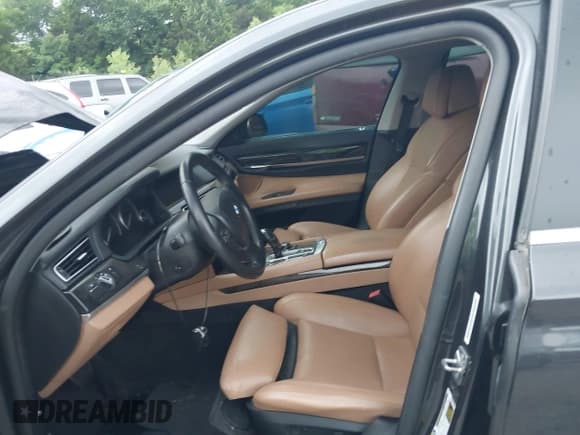 ✅ 2012 BMW 7 Series 740Li • VIN: WBAKB4C54CC576515 • Lot: 42425218. Listed on IAAI with Not provided. Free auction sales archive from the USA and detailed vehicle history report at DreamBid. Image 5.