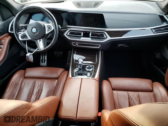 ✅ 2021 BMW X7 xDrive40i • VIN: 5UXCW2C05M9H40164 • Lot: 37650723. Listed on Copart with 27,661 mi. Free auction sales archive from the USA and detailed vehicle history report at DreamBid. Image 8.