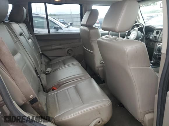 ✅ 2006 Jeep Commander • VIN: 1J8HG48N96C164806 • Лот: 66106955. Опубликован ранее на Copart с пробегом 205 707 миль. Бесплатный доступ к архиву аукционных продаж из США и подробный отчёт об истории автомобиля на DreamBid. Изображение 11.