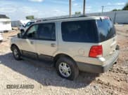 ✅ 2004 Ford Expedition Special Service • VIN: 1FMRU15W94LA01470 • Lot: 84609355. Wystawiony na Copart z przebiegiem 190 178 mil. Bezpłatny archiwum sprzedaży aukcyjnych z USA i szczegółowy raport historii pojazdu na DreamBid. Zdjęcie 2.