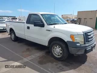 ✅ 2011 Ford F-150 XL • VIN: 1FTMF1CM8BKD80457 • Lot: 43800661. Wystawiony na IAAI z przebiegiem 156 639 mil. Bezpłatny archiwum sprzedaży aukcyjnych z USA i szczegółowy raport historii pojazdu na DreamBid. Zdjęcie 1.