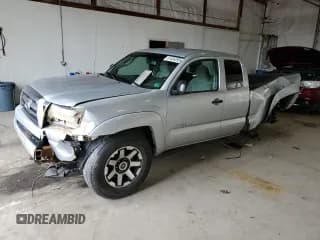✅ 2010 Toyota Tacoma • VIN: 5TEUX4EN7AZ671885 • Lot: 61454095. Listed on Copart with 192,000 mi. Free auction sales archive from the USA and detailed vehicle history report at DreamBid. Image 1.