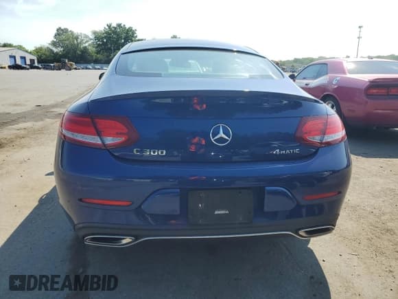 ✅ 2018 Mercedes-Benz C 300 • VIN: WDDWJ4KB1JF603394 • Lot: 61878345. Wystawiony na Copart z przebiegiem 54 841 mil. Bezpłatny archiwum sprzedaży aukcyjnych z USA i szczegółowy raport historii pojazdu na DreamBid. Zdjęcie 6.