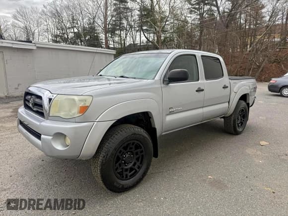 ✅ 2005 Toyota Tacoma • VIN: 5TELU42N25Z13542X • Лот: 95975935. Опубликован ранее на Copart с пробегом 200 131 миль. Бесплатный доступ к архиву аукционных продаж из США и подробный отчёт об истории автомобиля на DreamBid. Изображение 2.