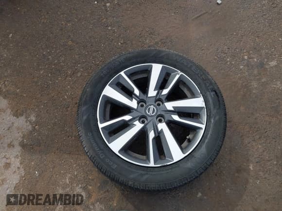 ✅ 2022 Nissan Versa SV • VIN: 3N1CN8EV9NL850076 • Lot: 43393220. Listed on IAAI with 76,737 mi. Free auction sales archive from the USA and detailed vehicle history report at DreamBid. Image 12.