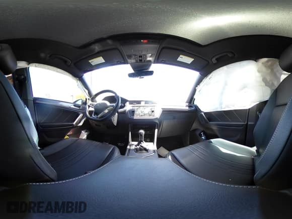 ✅ 2022 Volkswagen Tiguan SE R-Line Black • VIN: 3VVCB7AX3NM073218 • Лот: 42254388. Опубликован ранее на IAAI с пробегом 31 998 миль. Бесплатный доступ к архиву аукционных продаж из США и подробный отчёт об истории автомобиля на DreamBid. Изображение 22.