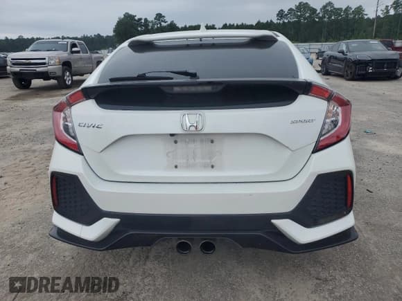 ✅ 2018 Honda Civic Sport • VIN: SHHFK7H4XJU430818 • Lot: 67663295. Wystawiony na Copart z przebiegiem 82 782 mil. Bezpłatny archiwum sprzedaży aukcyjnych z USA i szczegółowy raport historii pojazdu na DreamBid. Zdjęcie 6.